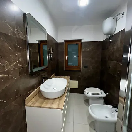 Patricia's Lägenhet Striano